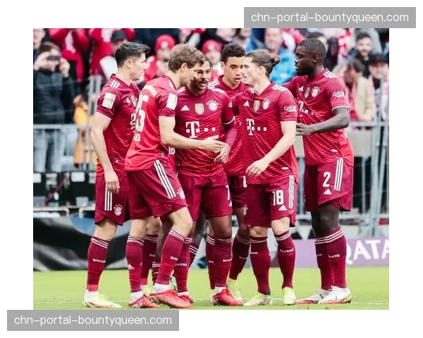 深度分析：霍芬海姆三中卫体系在本赛季的演变与成效