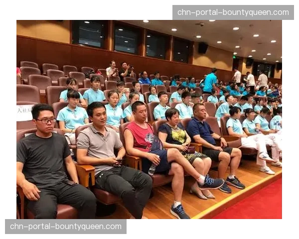 技术台失误:计时器故障导致比赛中断十分钟 技术台失误:计时器故障导致比赛中断十分钟